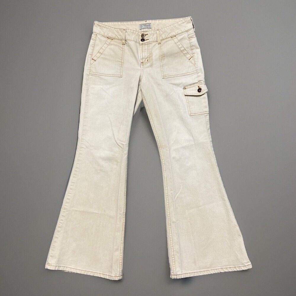 LEI Flared‎ Bell Bottom Cargo Jeans Women's Size 13 Creme Beige Denim *Stain*